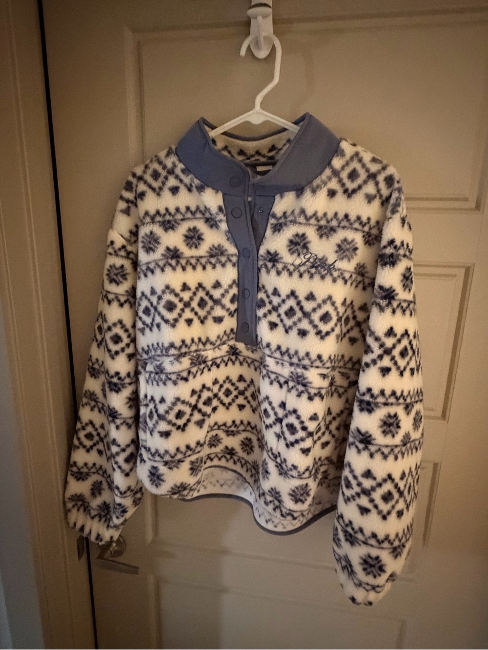 PINK Victoria's Secret White and Blue Nordic Snap-Placket Fleece Pullover